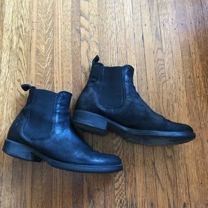 Women’s Newport Chelsea boot